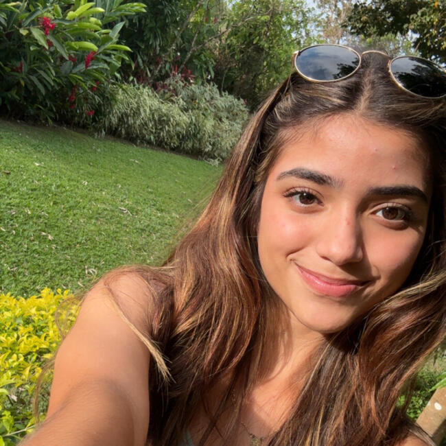 Babysitter in Panama City: Galit