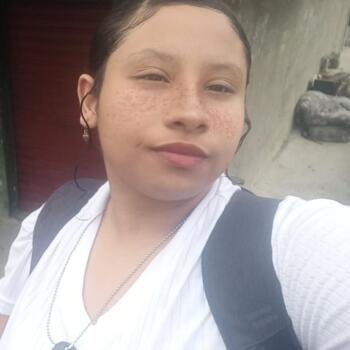 Babysitter in Buenaventura: Karen