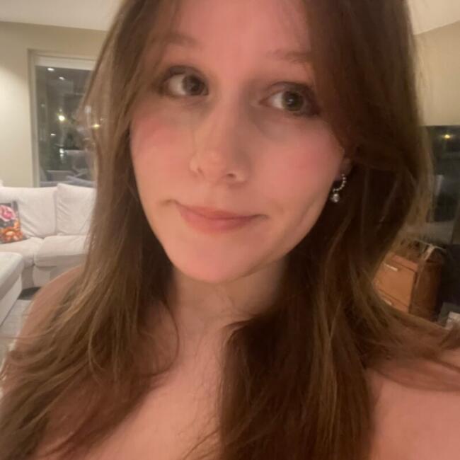 Barnevakt i Sola: Hannah