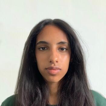 Babysitter in London: Jaya