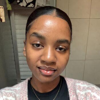 Babysitter em Almada: Daniela