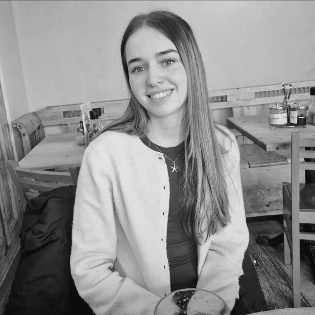 Babysitter in Grimbergen: Amélia