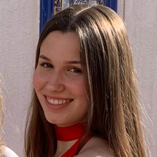 Babysitter in Villanueva del Ariscal: Júlia