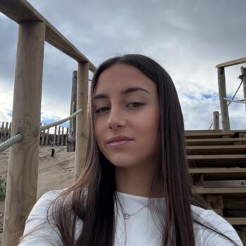 Babysitter in Chaves: Juliana