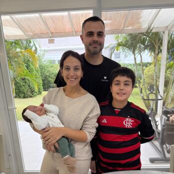 Emprego de babá em Viamão: emprego de babá Raissa