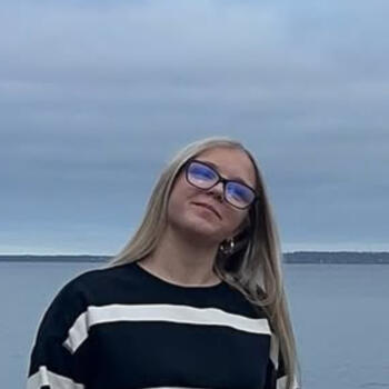 Babysitter in Järveküla: Laura