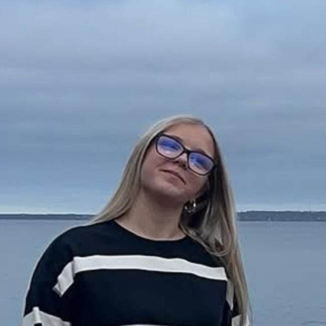Babysitter in Järveküla: Laura