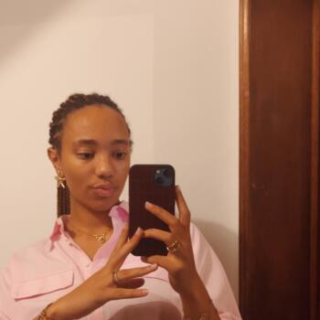 Babysitter in Kortrijk: Aude