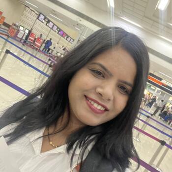 Babysitter in Ahmedabad: Pinakini
