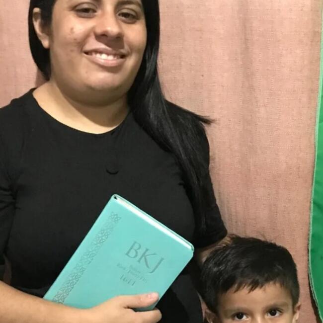 Babá em Fortaleza: Lia