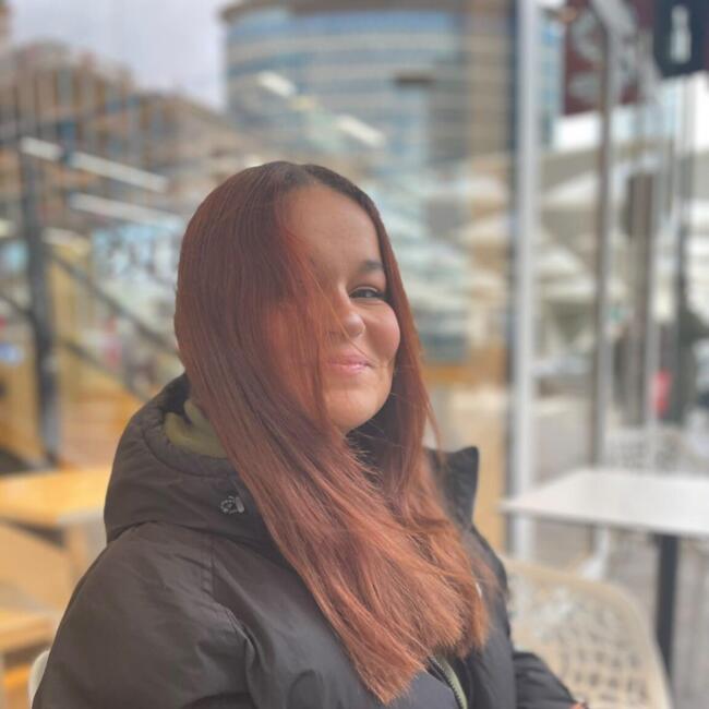 Babysitter in Evere: Yamina
