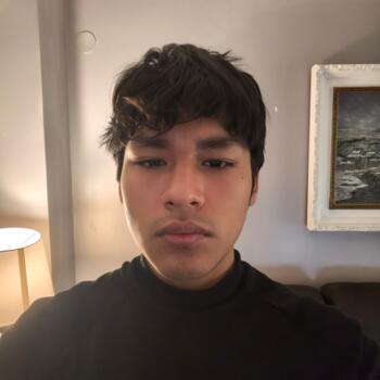 Canguro en Zaragoza: Adrián