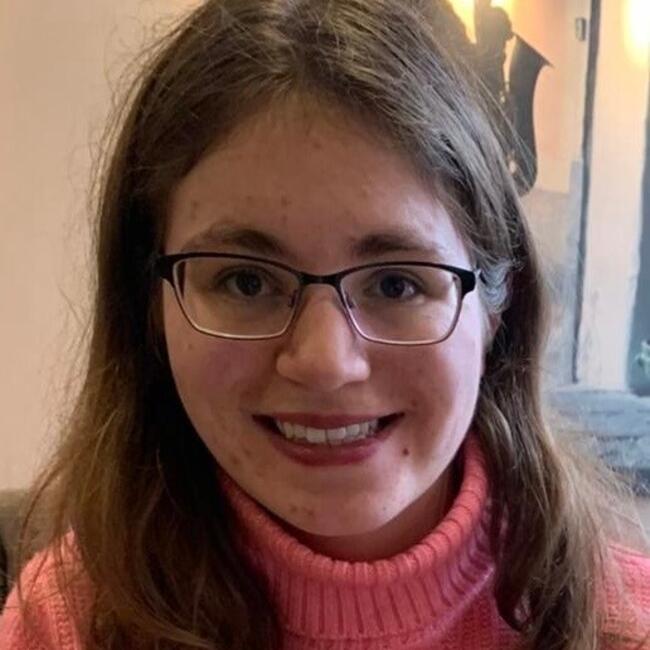 Babysitter in Wokingham: Lara