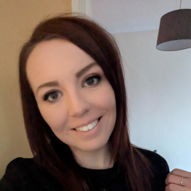 Babysitter in Carrickfergus: Amy