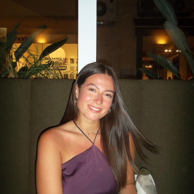 Babysitter in Aix-en-Provence: Laetitia