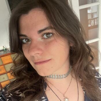 Babysitter in Bordeaux: Laura