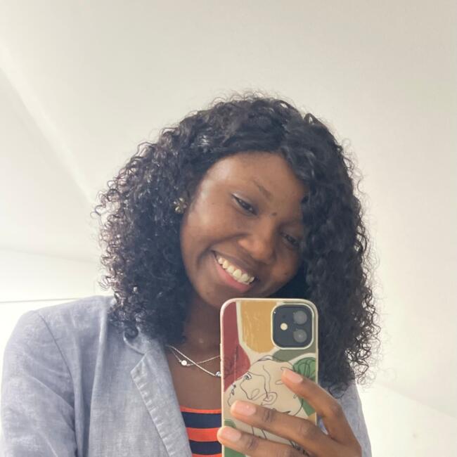 Babysitter em Pontinha: Anair