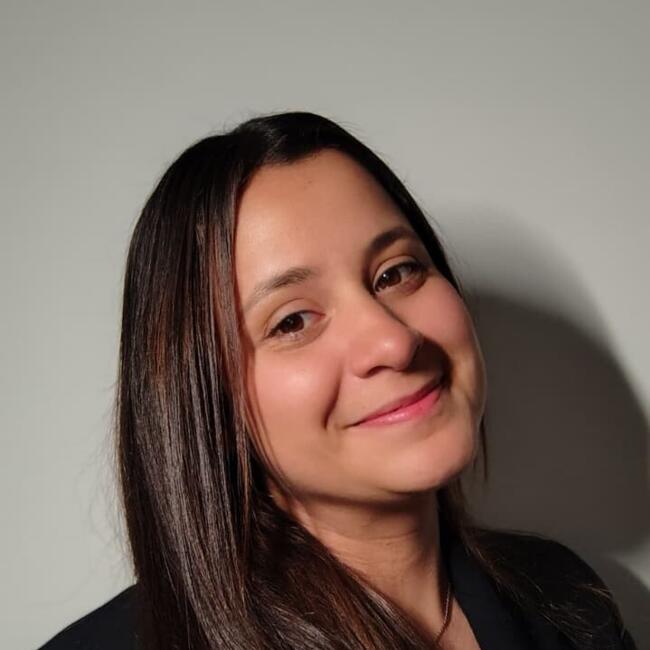 Niñera en Guacara: Suelen