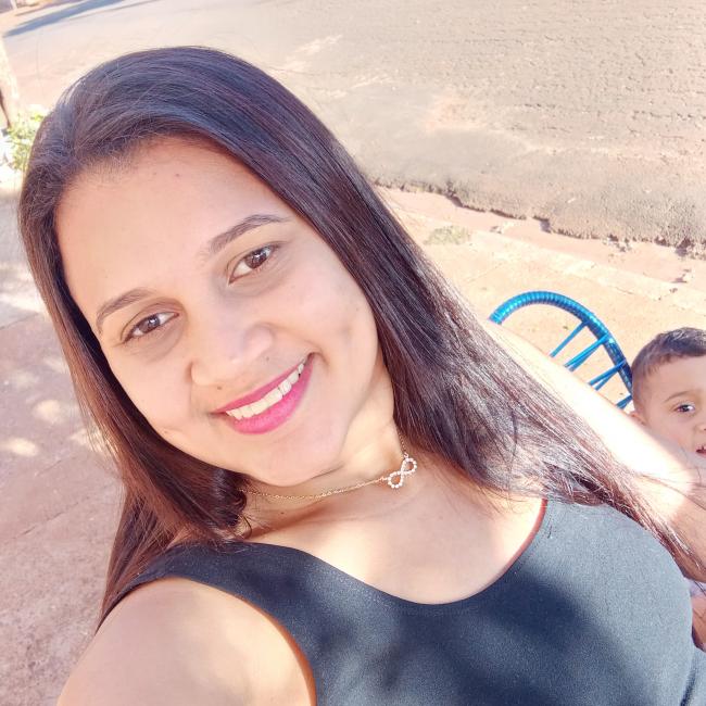 Babysitter in Pontal: Jaqueline