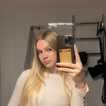 Babysitter in Gżira: Isabella