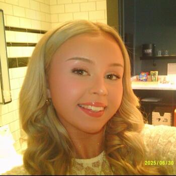 Babysitter in Limerick: Sarah