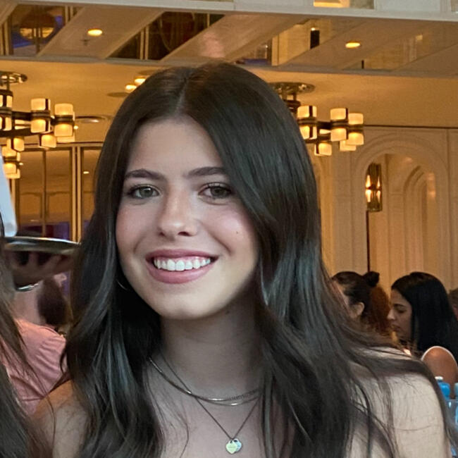 Babysitter in Melbourne: Sophia