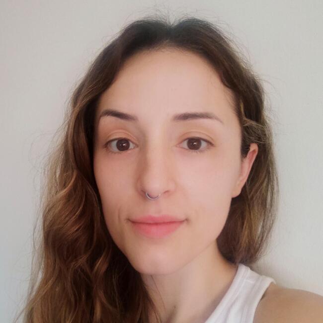 Babysitter in Torrent: Elena