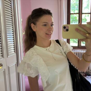 Babysitter in Avignon: Louise