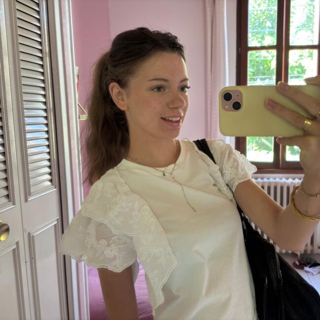 Babysitter in Avignon: Louise
