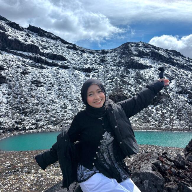 Babysitter in Auckland: Anis Syafiqah Binti