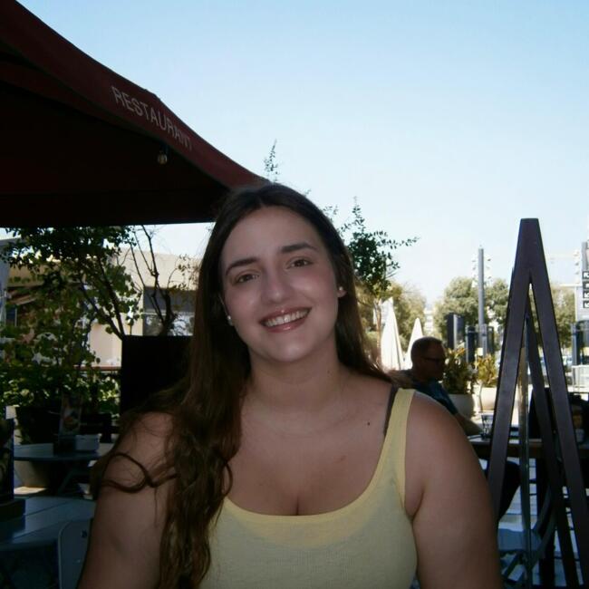 Niñera en San Feliú de Llobregat: Paula