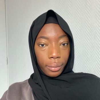 Baby-sitter in Aubervilliers: Mariama