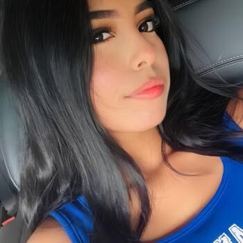 Babysitter in Burunga: Genesis