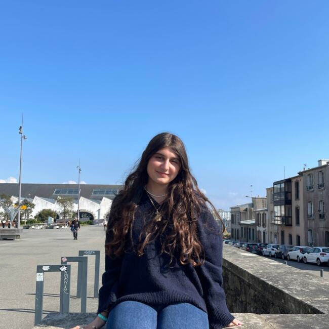 Babysitter in Brest: Sara