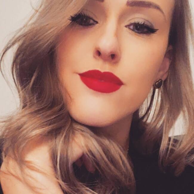 Emprego de babá em Balneário Gaivota: Jéssica