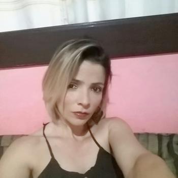 Babysitter in Sete Lagoas: Katia
