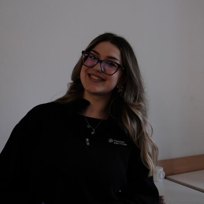 Babysitter in München: Deona