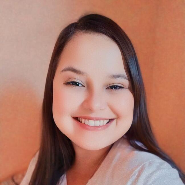 Babysitter in Marília: Lavinia