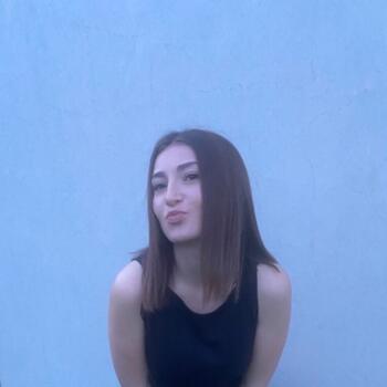 Babysitter in Bruges: Enola