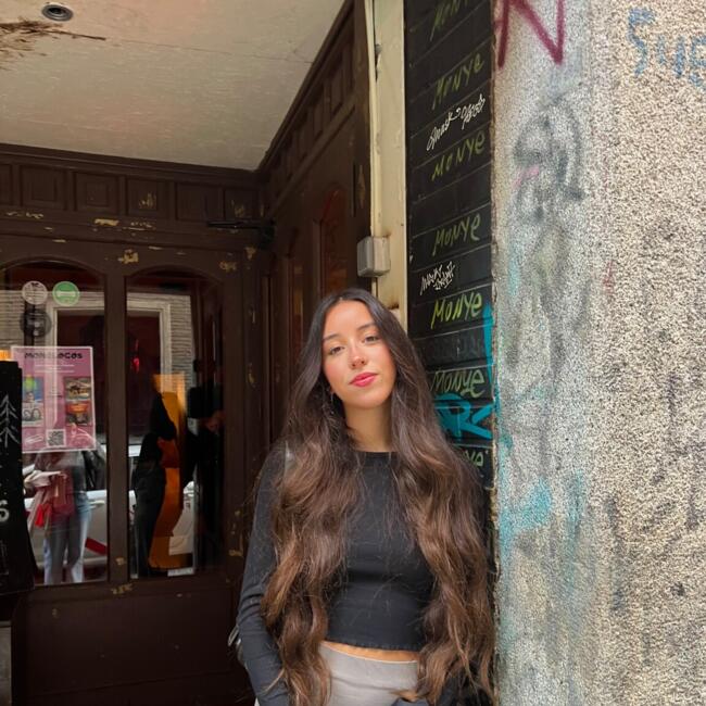 Babysitter in Madrid: Marina