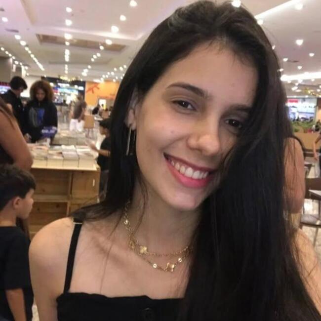 Babá em Várzea Grande: Danielle