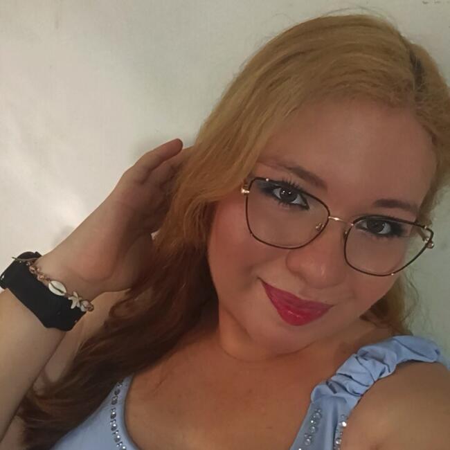 Babysitter in Floridablanca: Nicold Vanessa