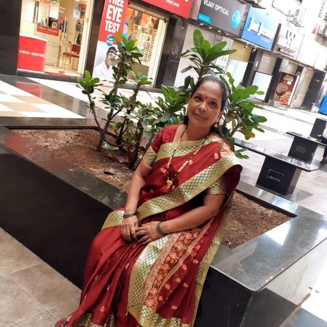 पुणे में बेबीसिटर: Anita