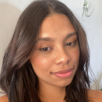 Babysitter in Coronel Fabriciano: Sarah