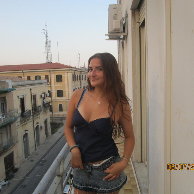 Babysitter in London: Daliya