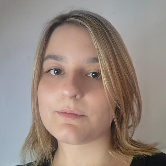Babysitter in Damigny: Margaux