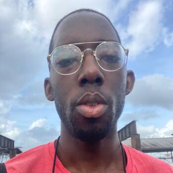 Babysitter in Wilmington: Lhyndan