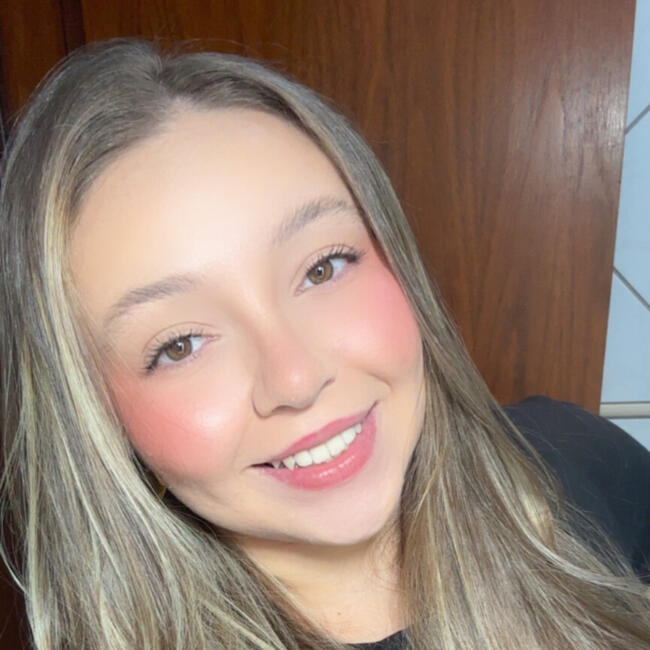 Babá em Votuporanga: Isabella
