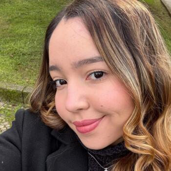 Babysitter in Braga: Isabella