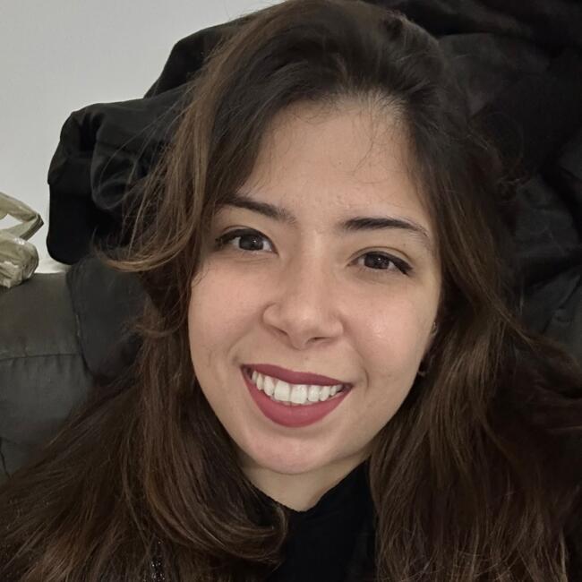 Babá em Taubaté: Thais